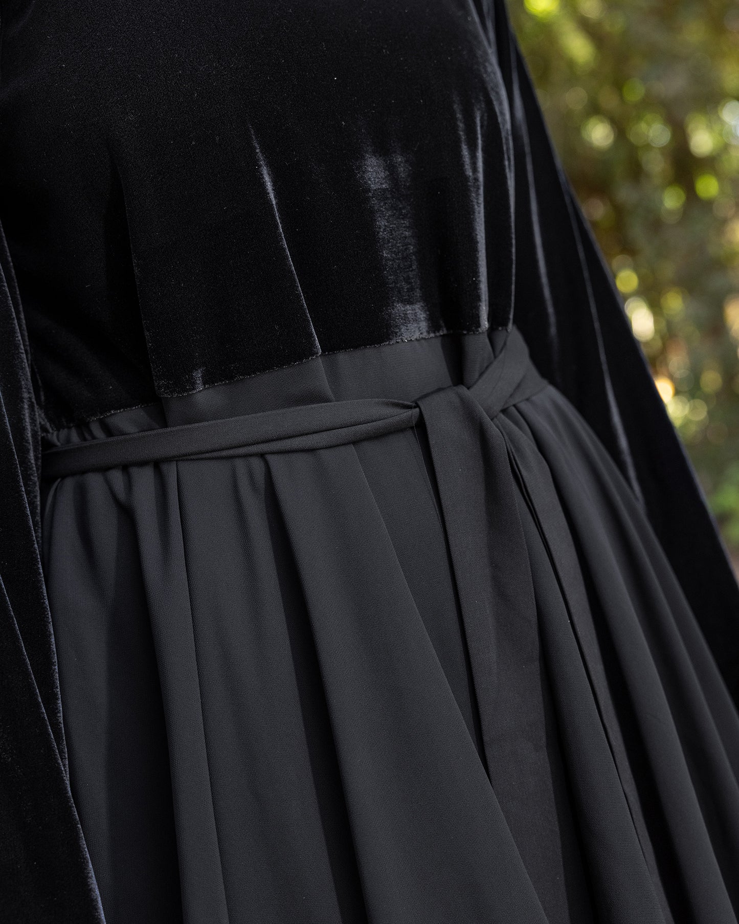Velvet Peplum Abaya Code 112