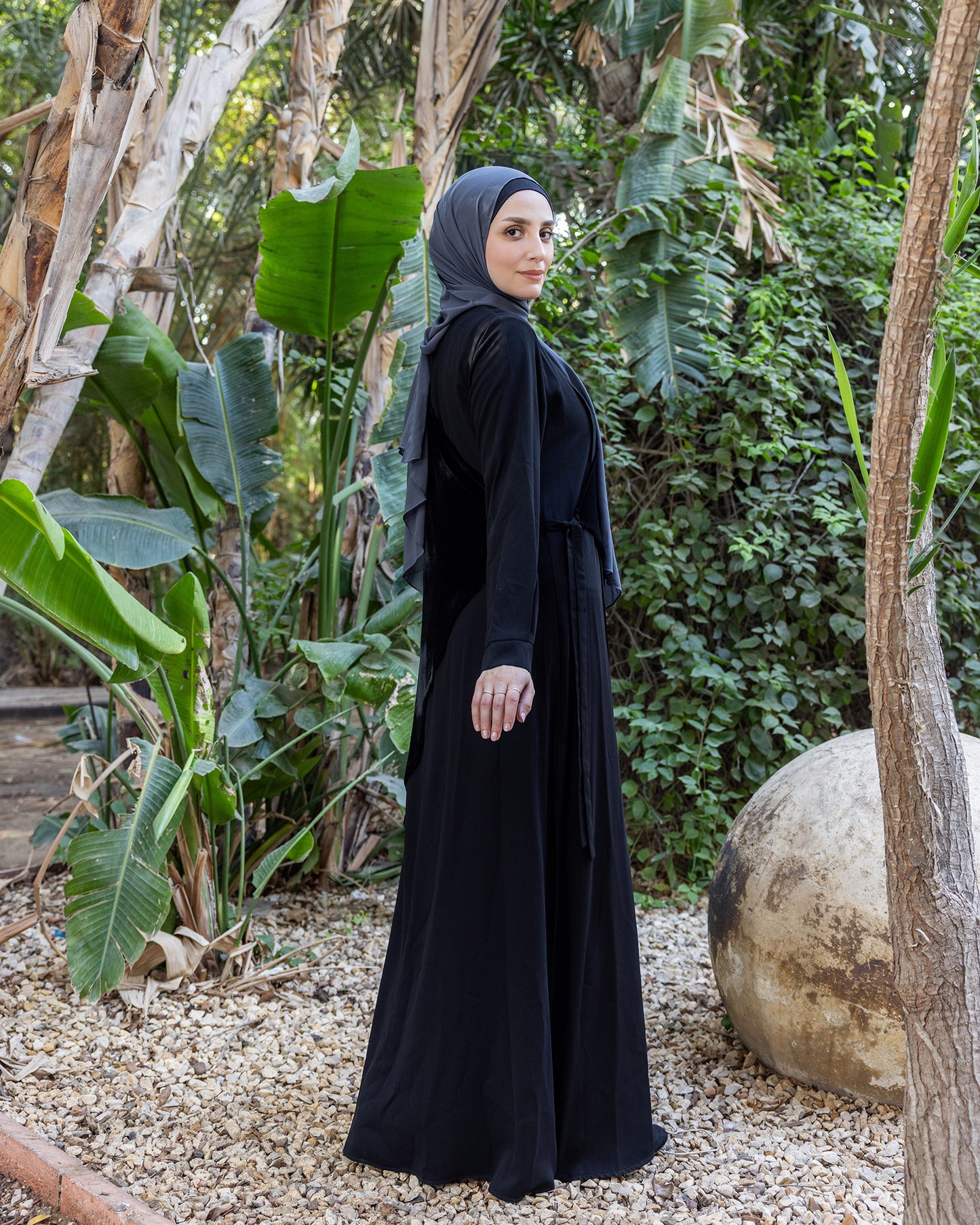 Velvet Tie Side Abaya Code 34