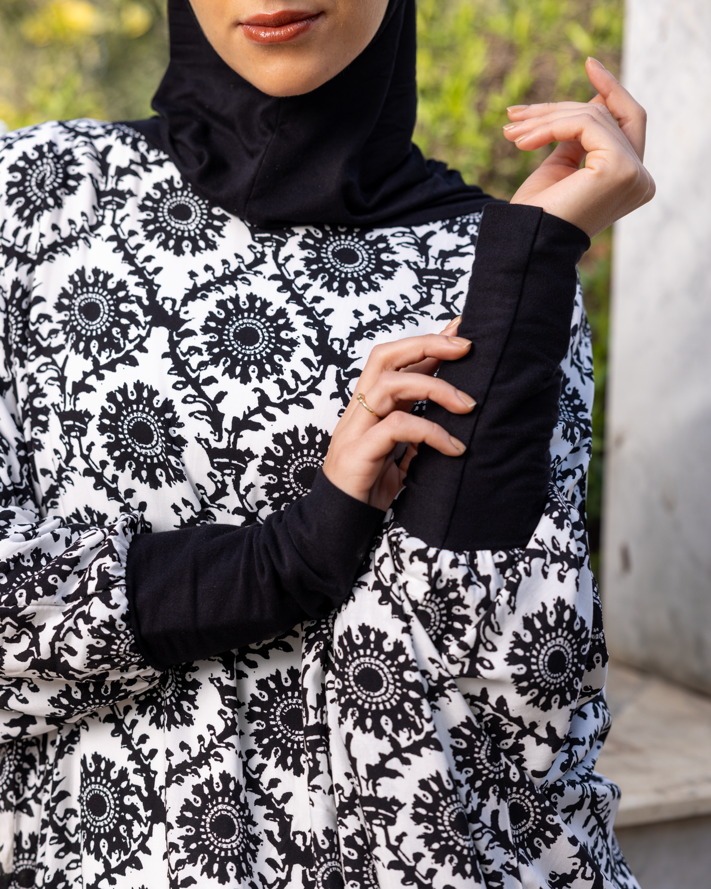Cotton viscose esdal Code 333 black & White