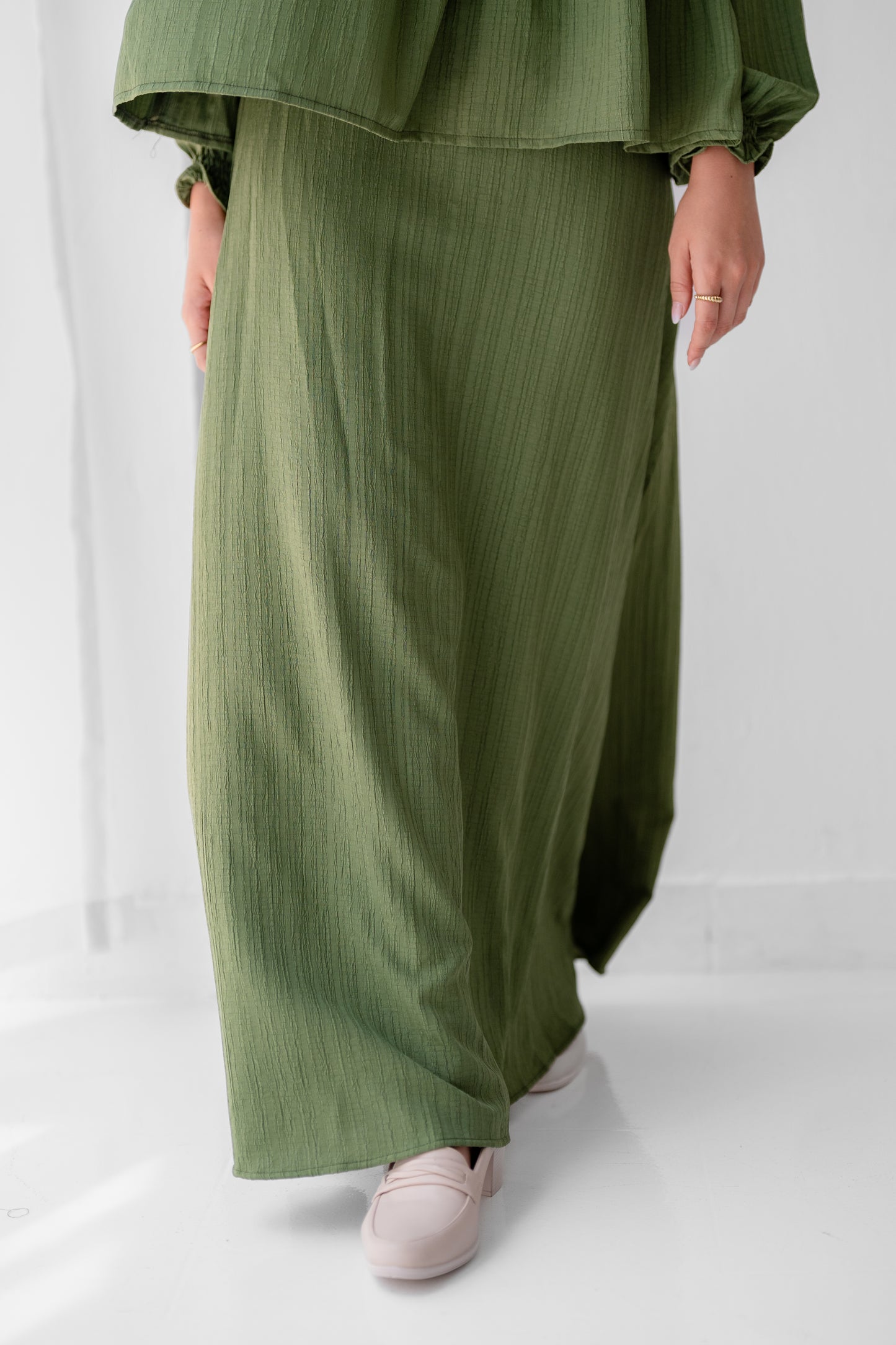 Soft Crinkle Basic Skirt Code 119 Green
