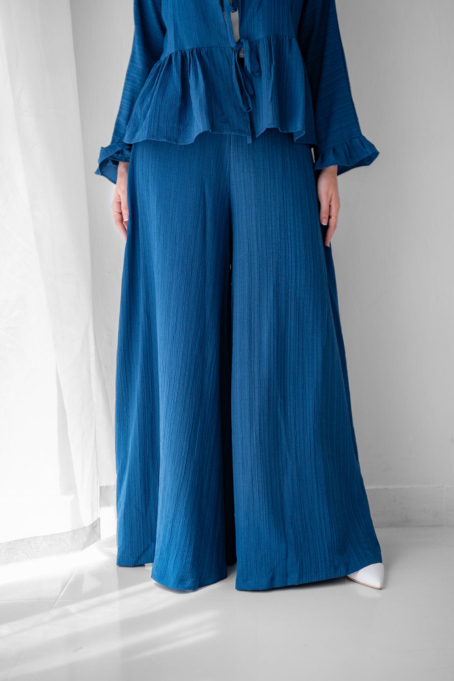 Soft Crinkle wide-leg Pants Code 95 Royal Blue