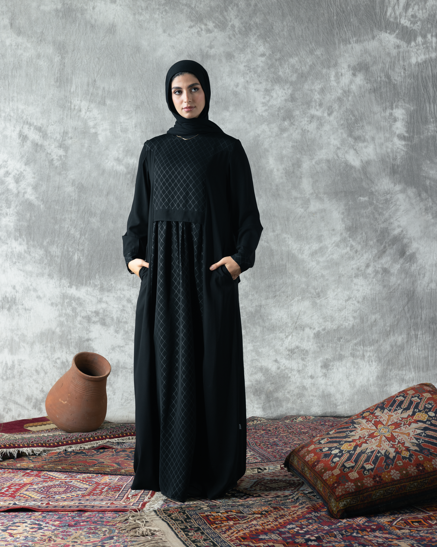 Abaya code 84A