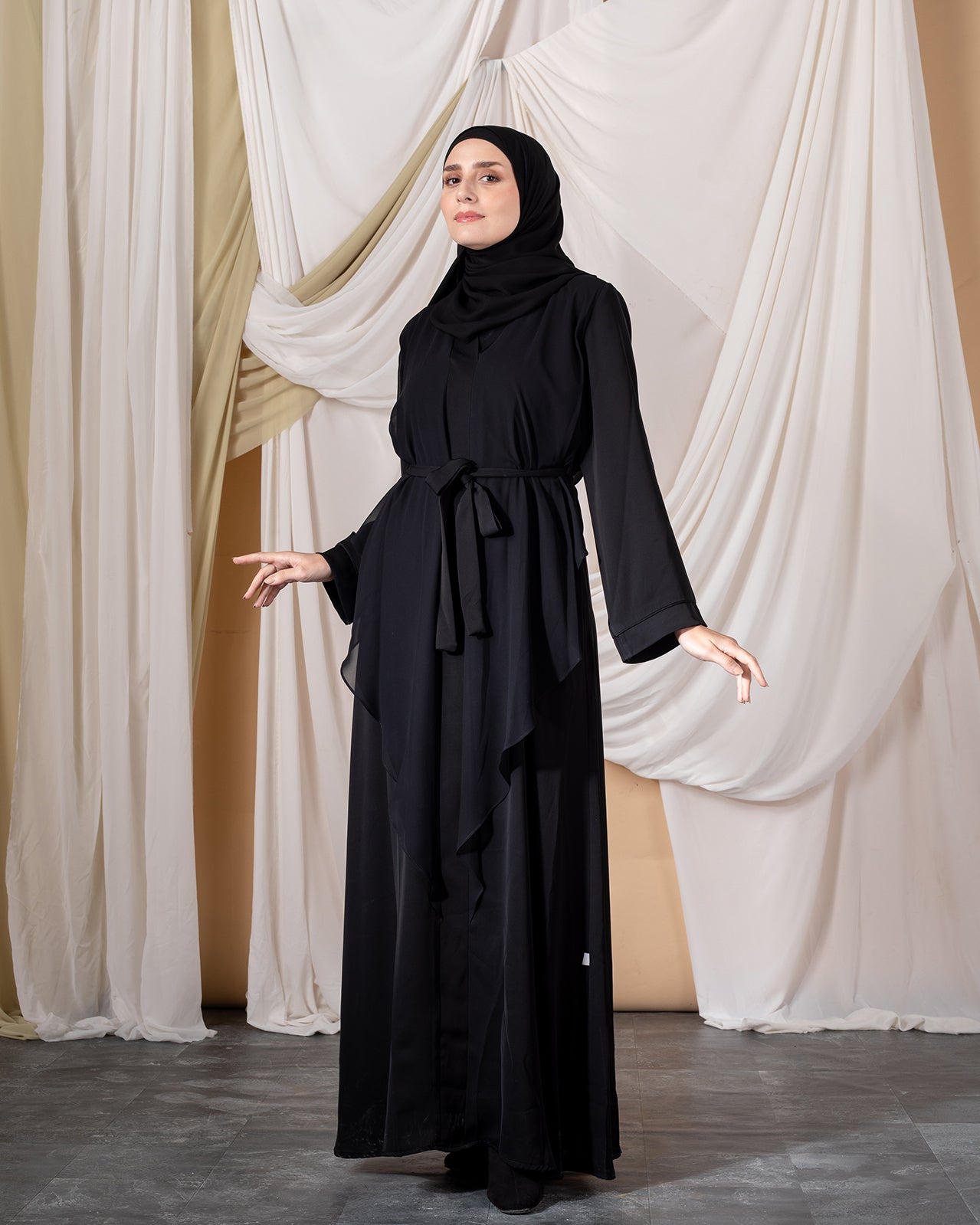 Abaya Code 32 Black