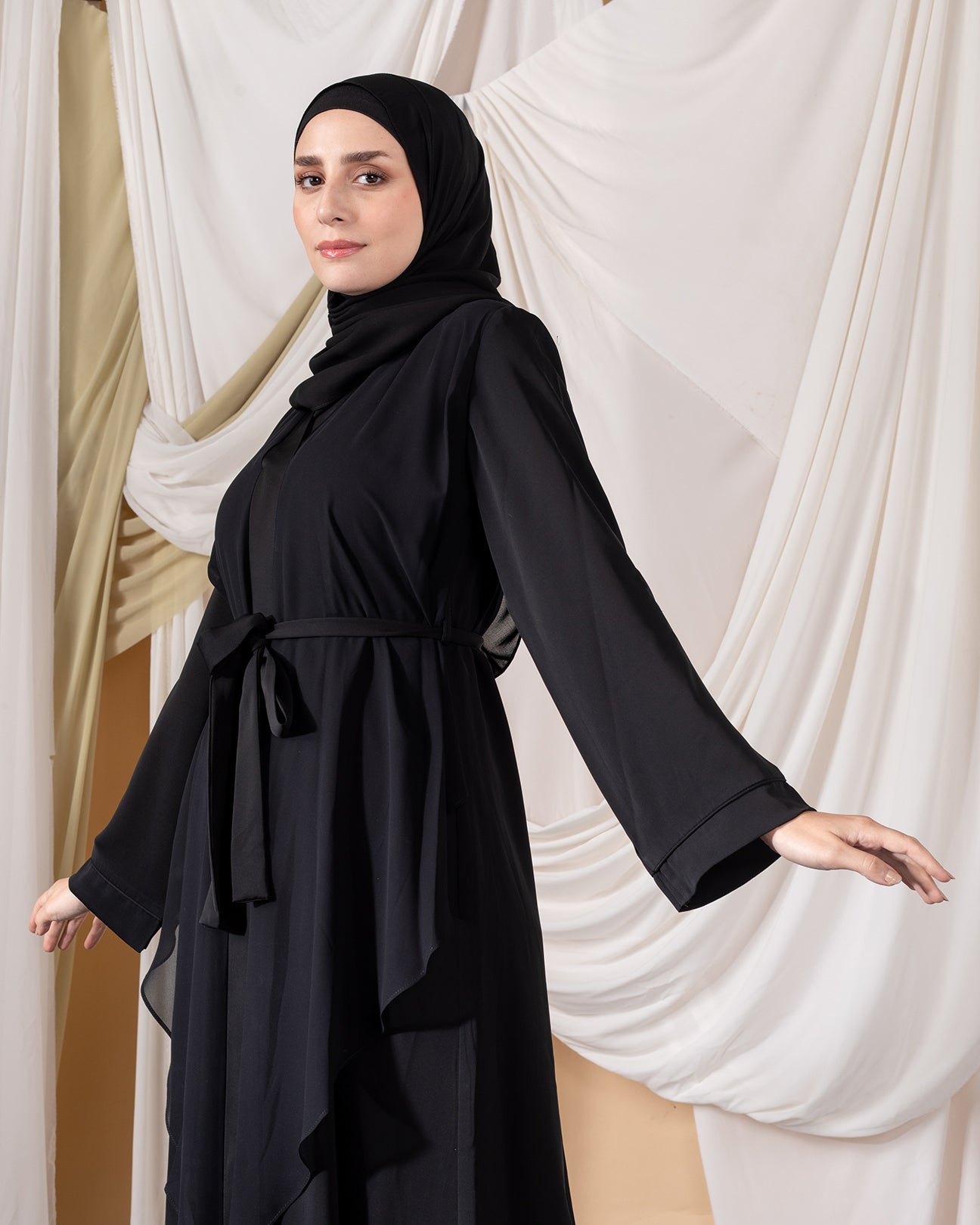 Abaya Code 32 Black