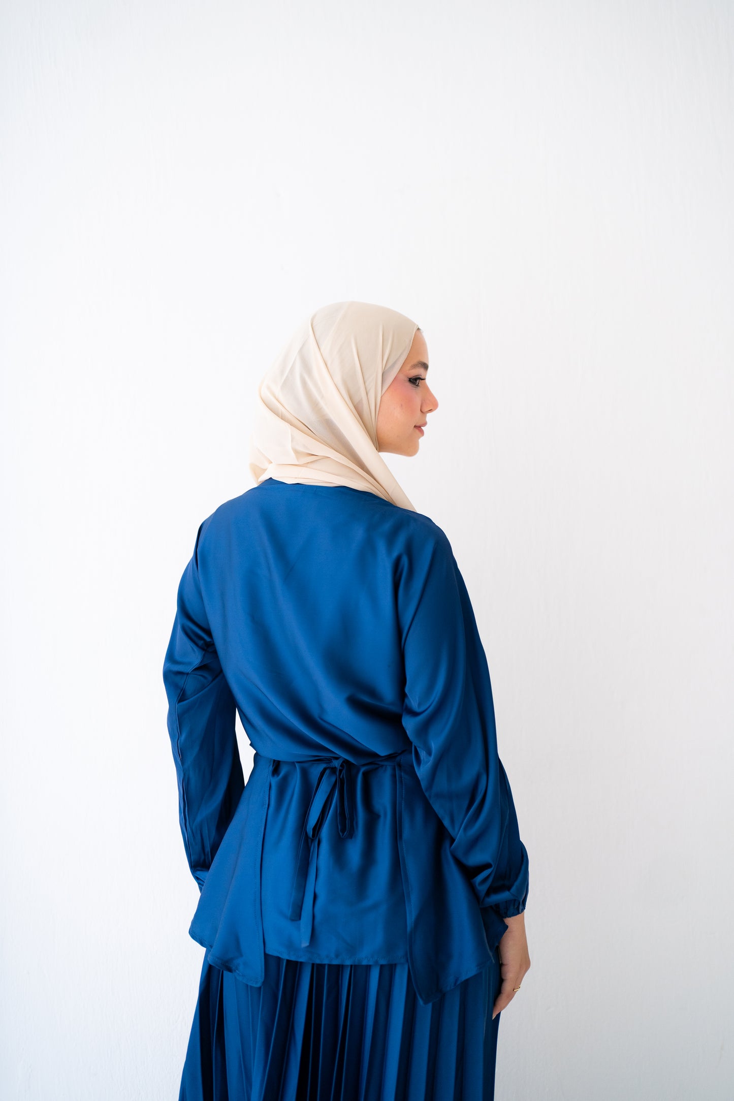 Satin Blouse Code 308 Blueالبلوزة فقط