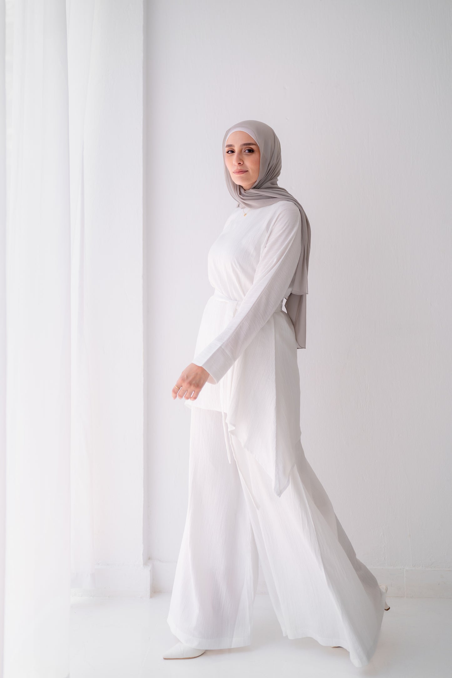 Soft Crinkle Set Code 1095 B white