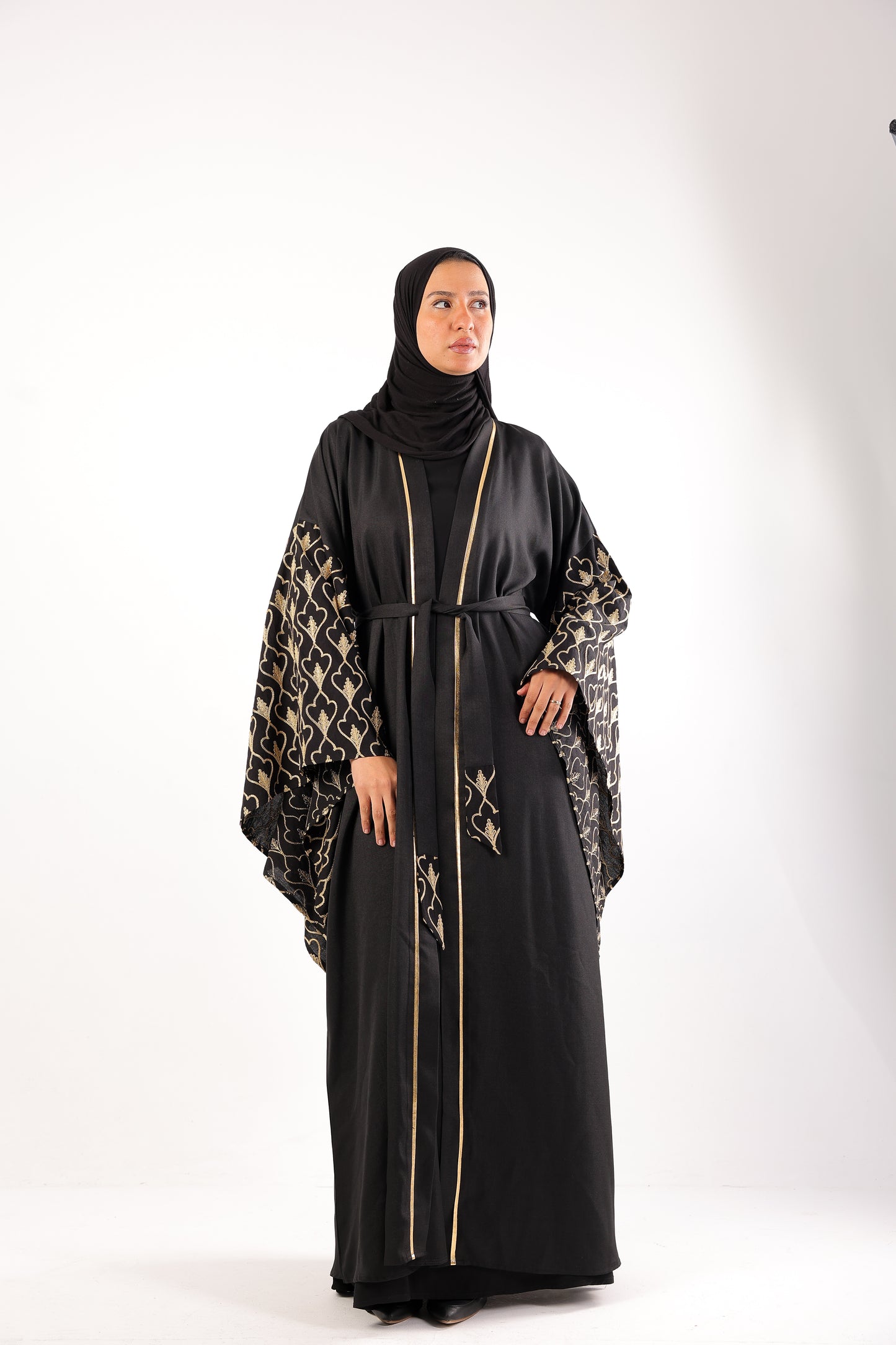 kaftan made of imported linen with elegant embroidery ✨
Code 505 Black