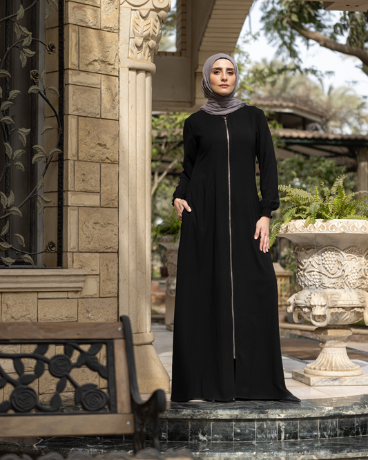 Zipper Abaya Crafted from soft crepe fabric with pockets Code 303