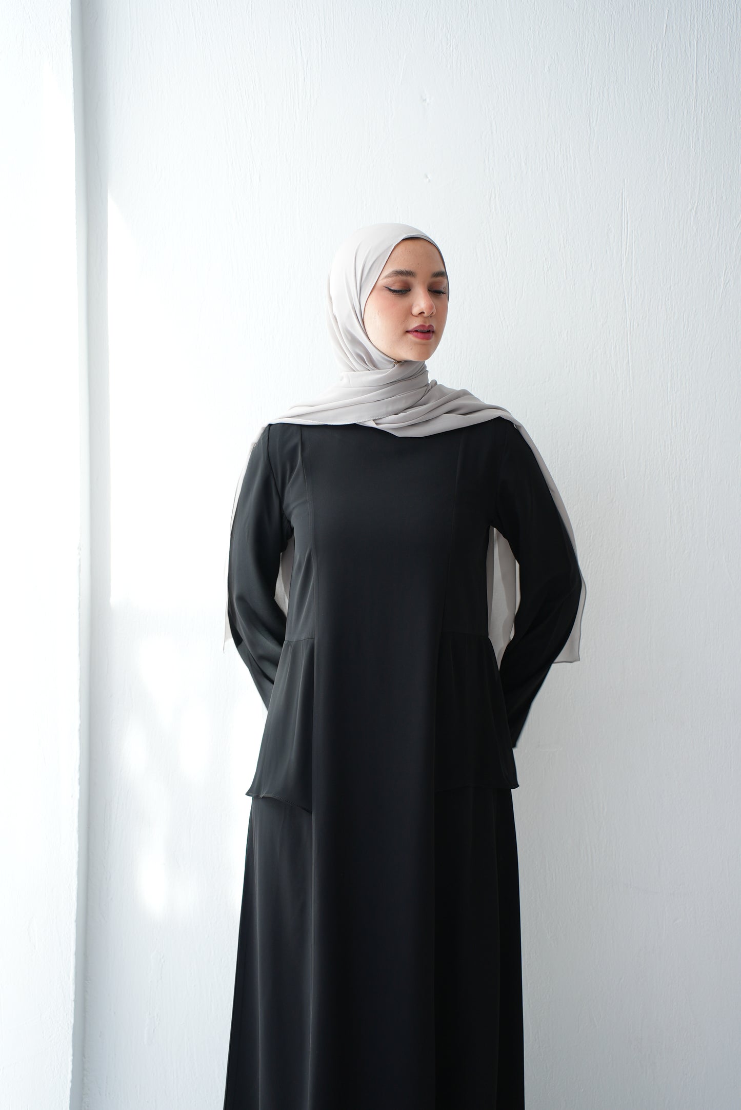 Zeina Simple Crepe Abaya with sides Chiffon Ruffles Code 404