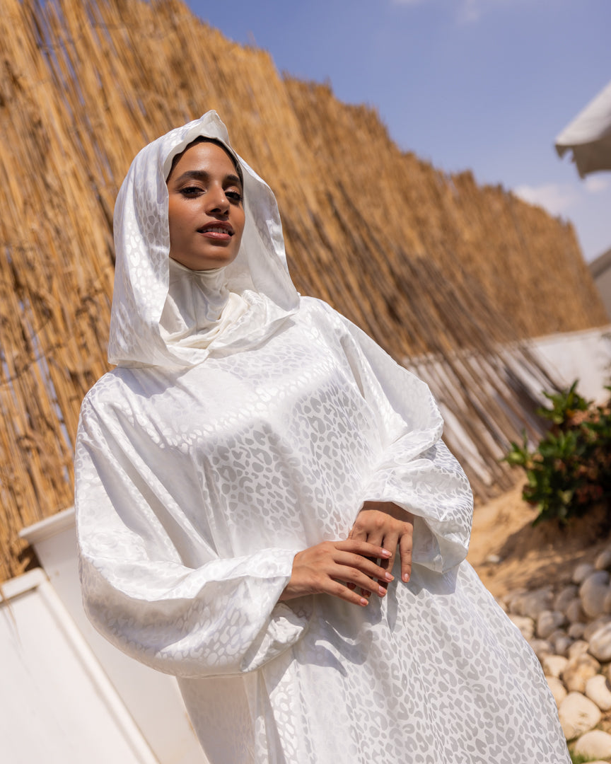 Moroccan Satin Prayer Wear Offwhite