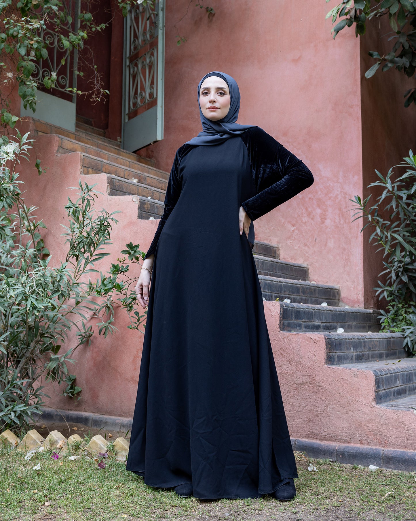 Velvet Sleeves Abaya code 3