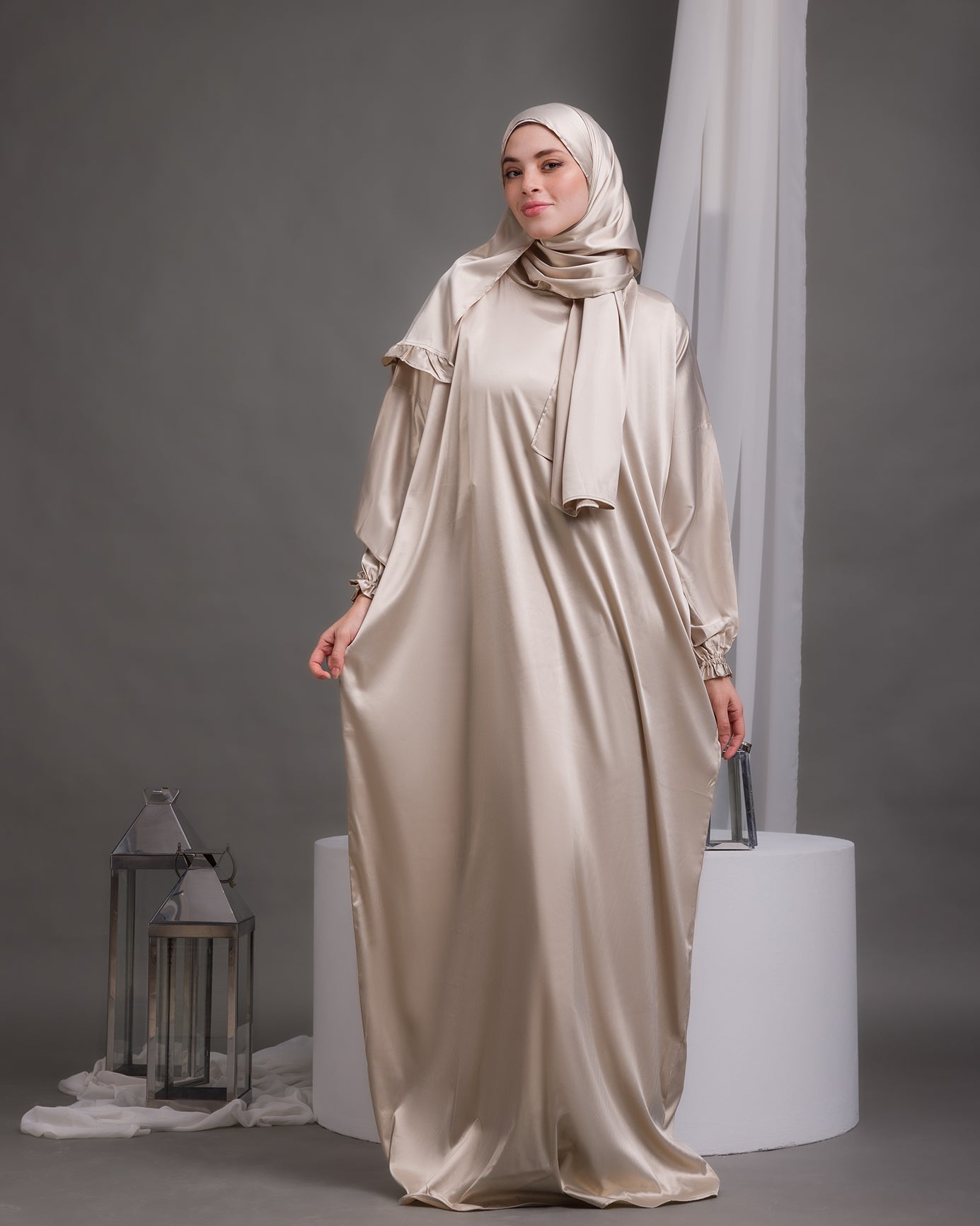 Satin Prayer Wear Beige