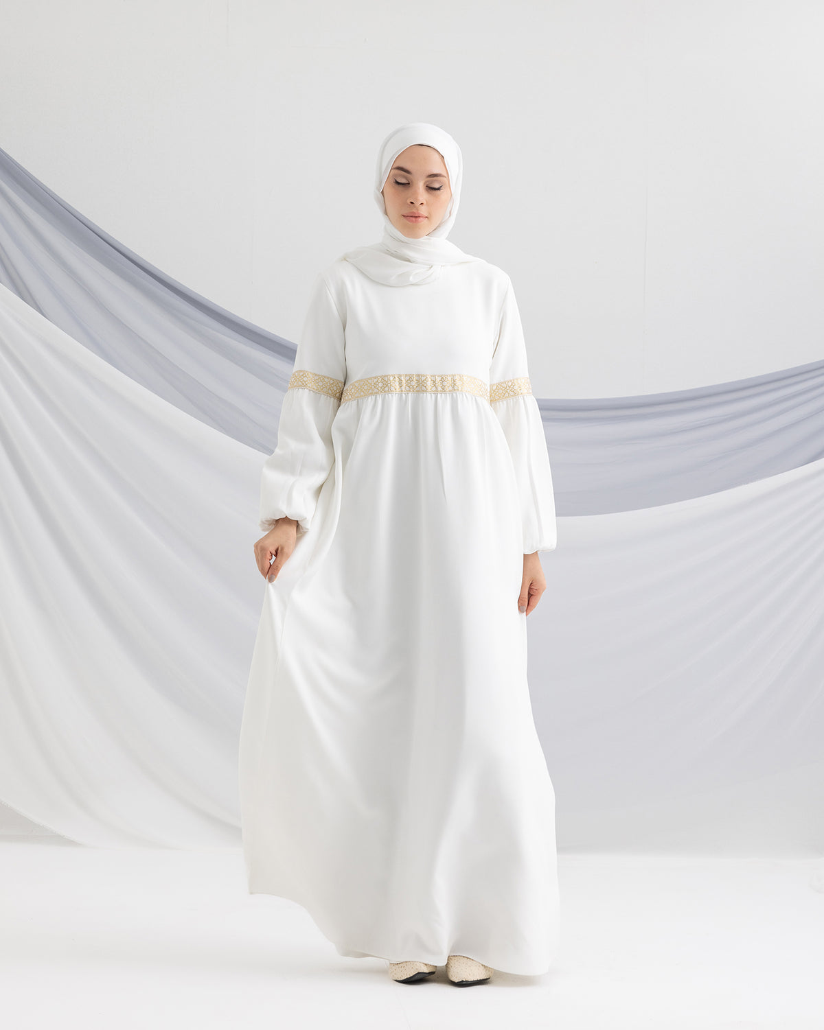 Offwhite Abaya