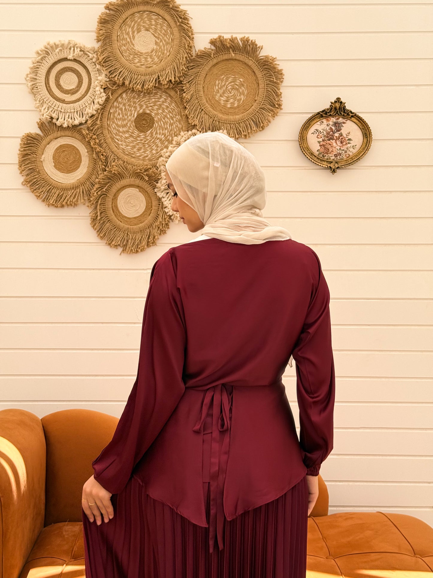 Cross Wrapped Pleated Set
C306 Burgundy