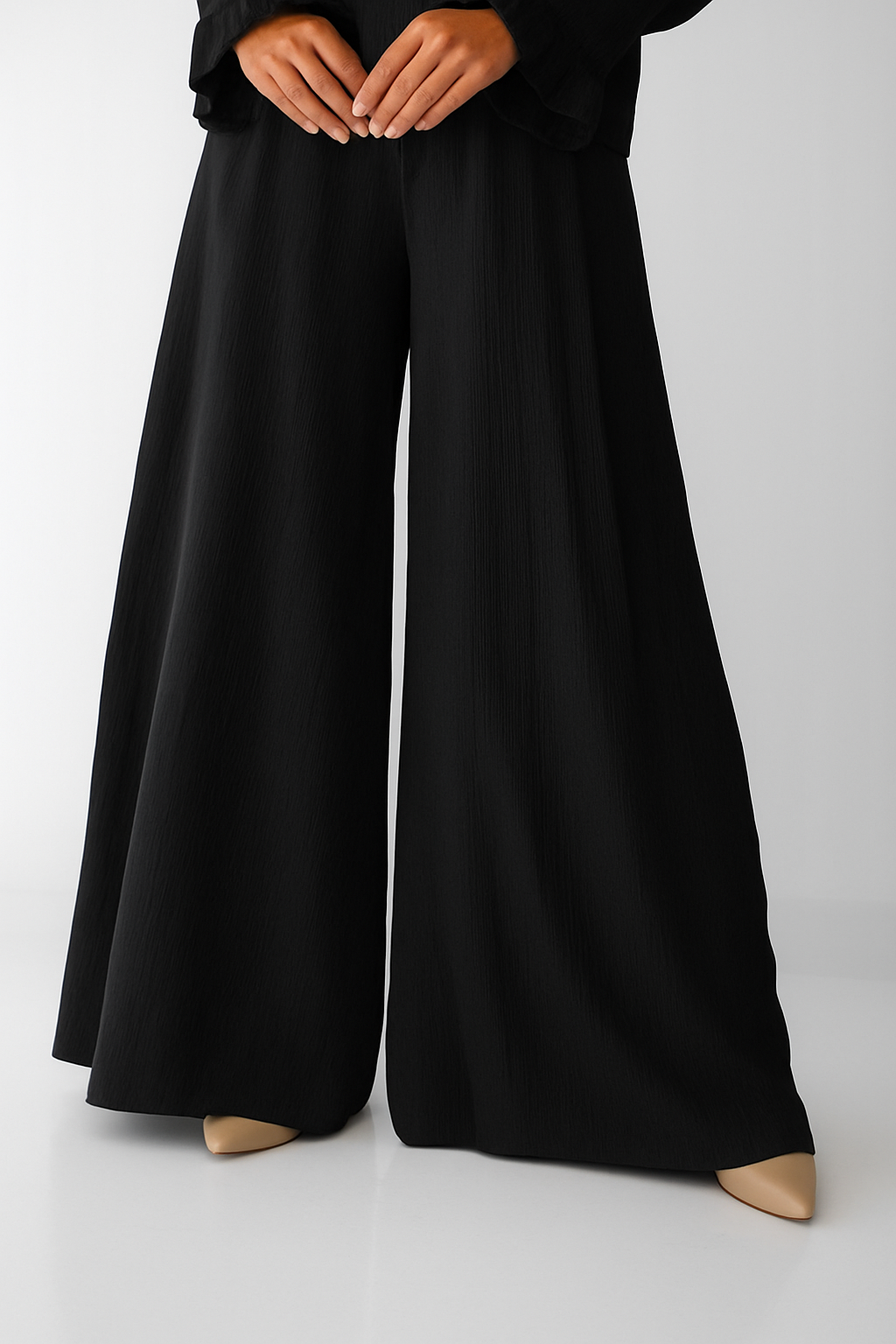 Relaxed Crinkle Wide-leg Pants C95 Black