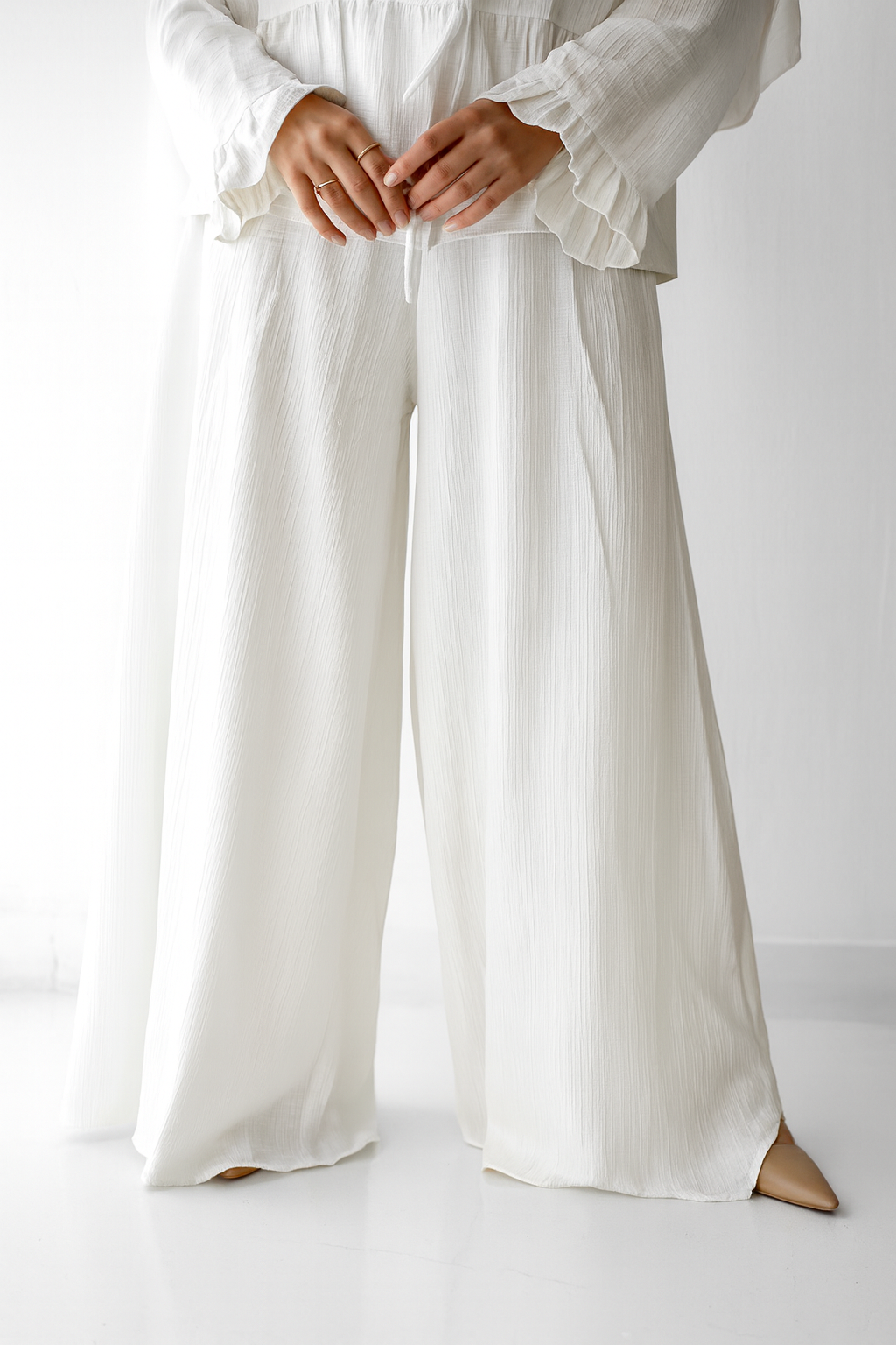 Soft crinkle wide Leg Pants Code 95 White