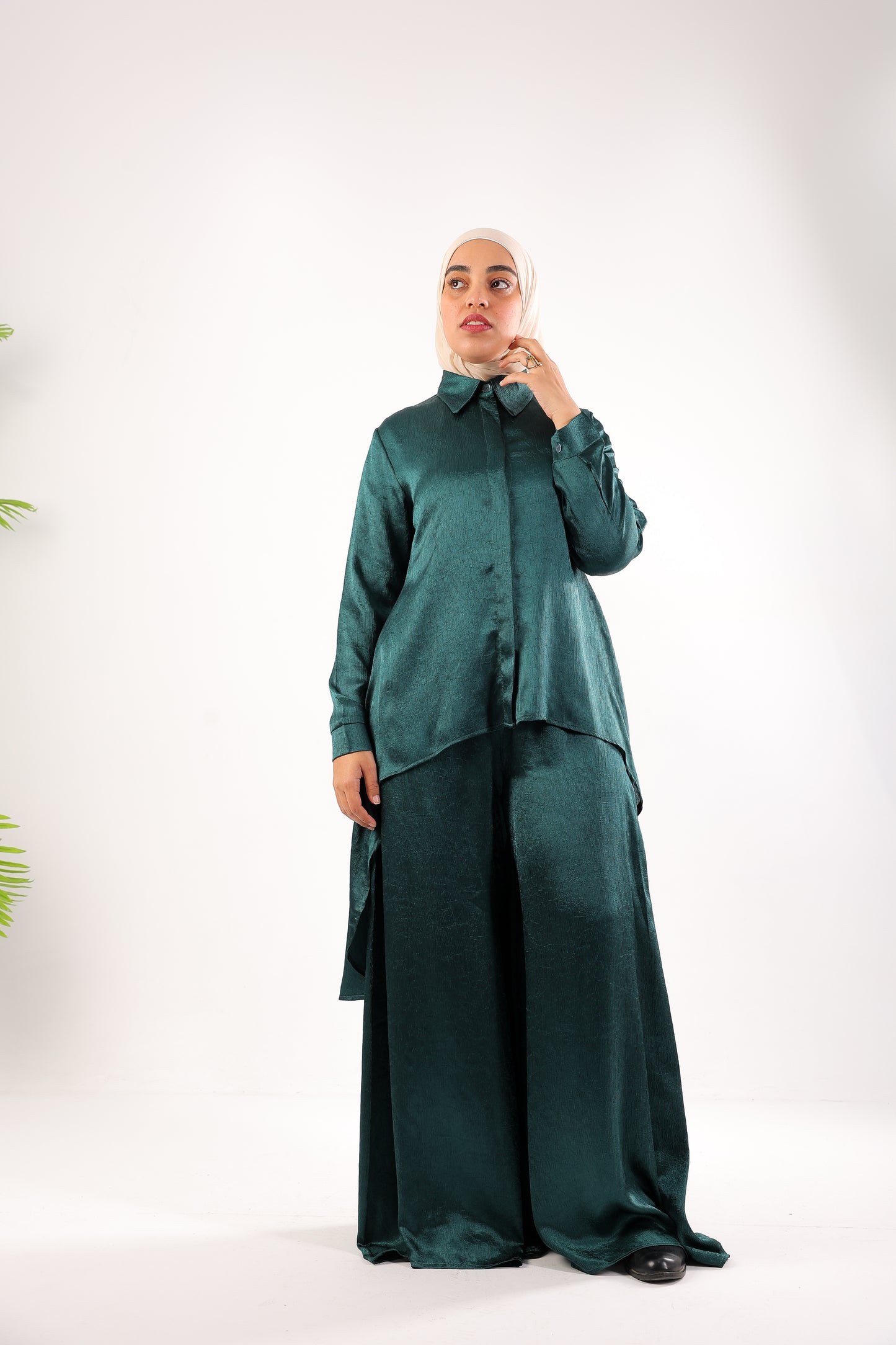 Silk Wide-Leg Set – Code 4695
Green