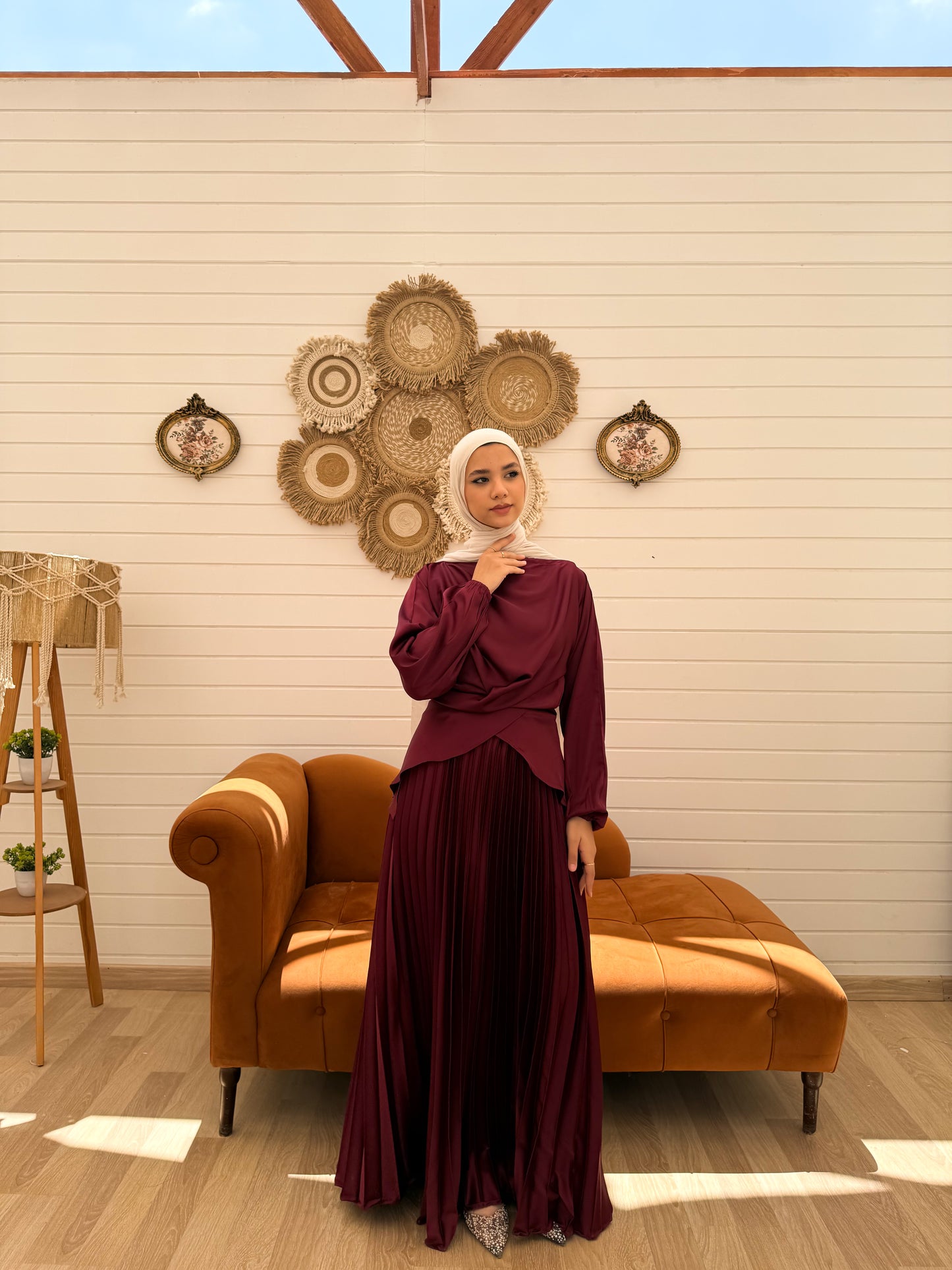 Cross Wrapped Pleated Set
C306 Burgundy