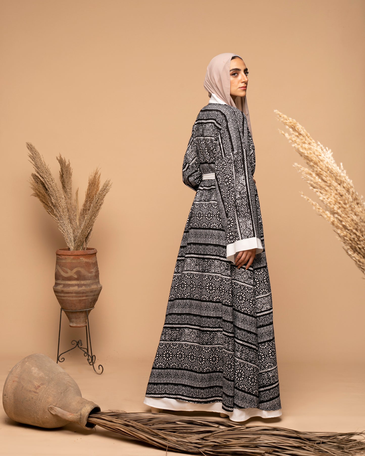 Crepe open abaya code 199