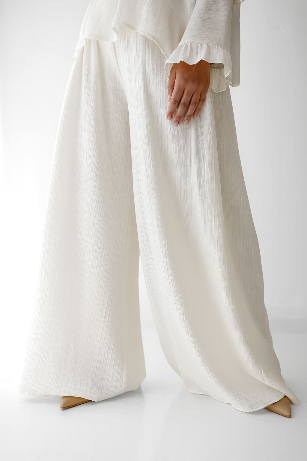 Soft crinkle wide Leg Pants Code 95 White
