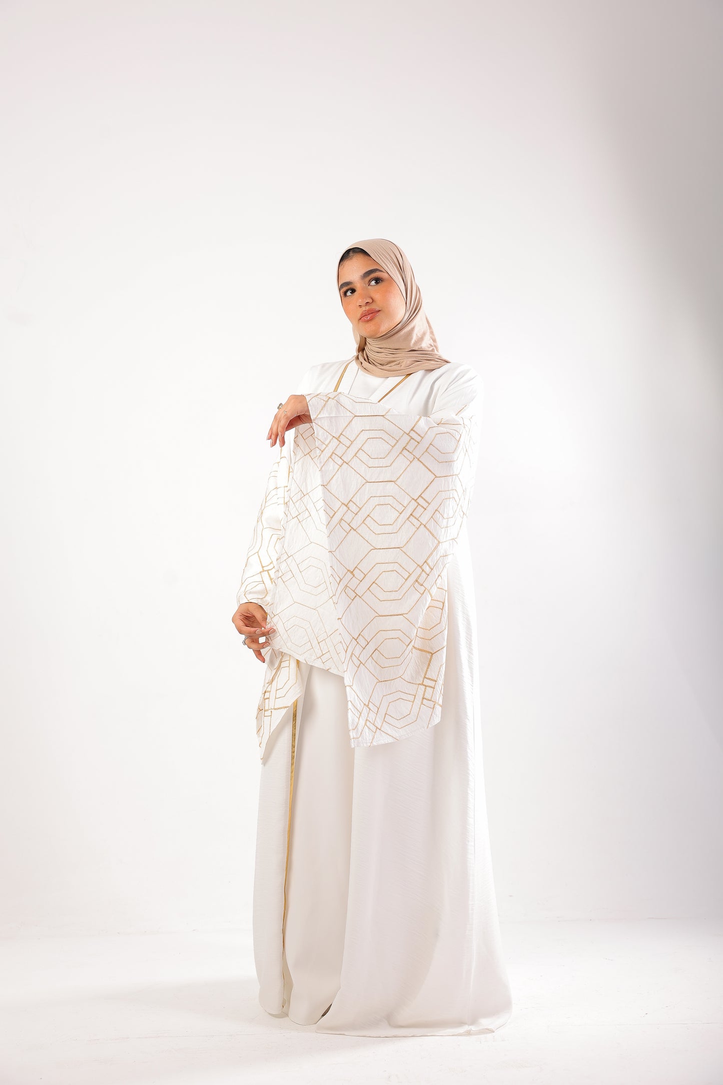 kaftan made of imported linen with elegant embroidery ✨Code 505 OffWhite