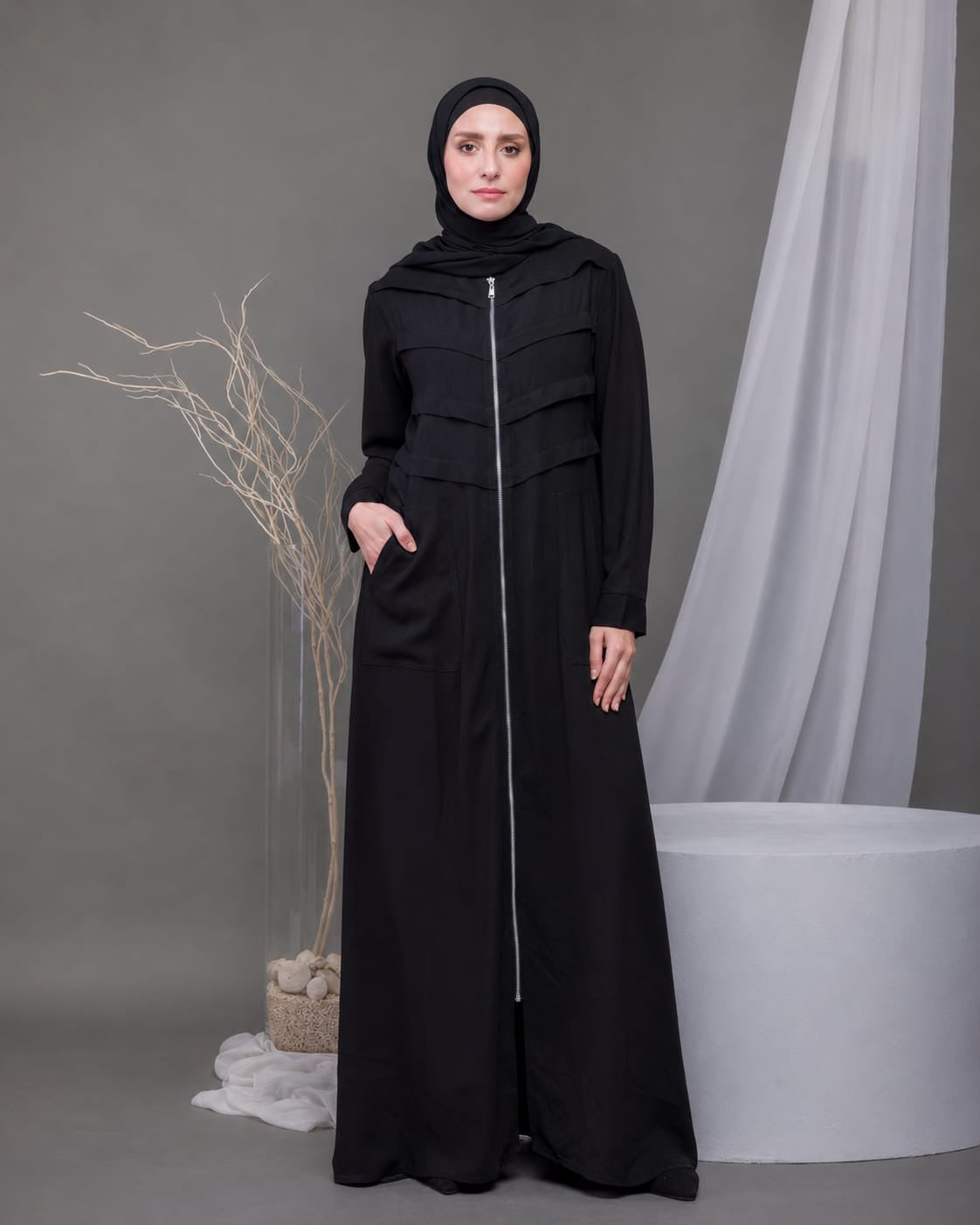 Black Zip Abaya 🖤 with Pockets C94B