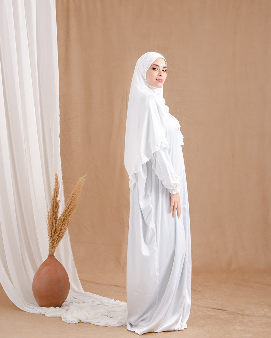 Satin Prayer Wear Offwhite